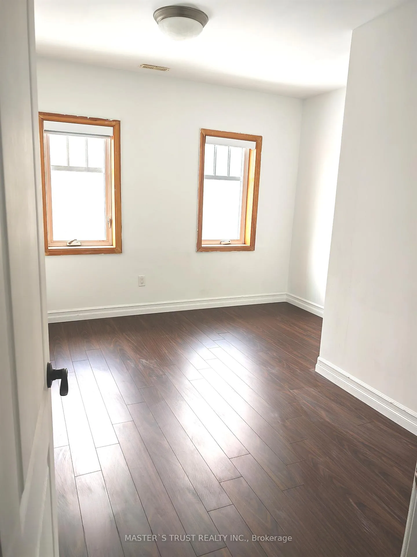 Photo 15 of 173 Lawrence Avenue E, Toronto, Lawrence Park North — HOMEH