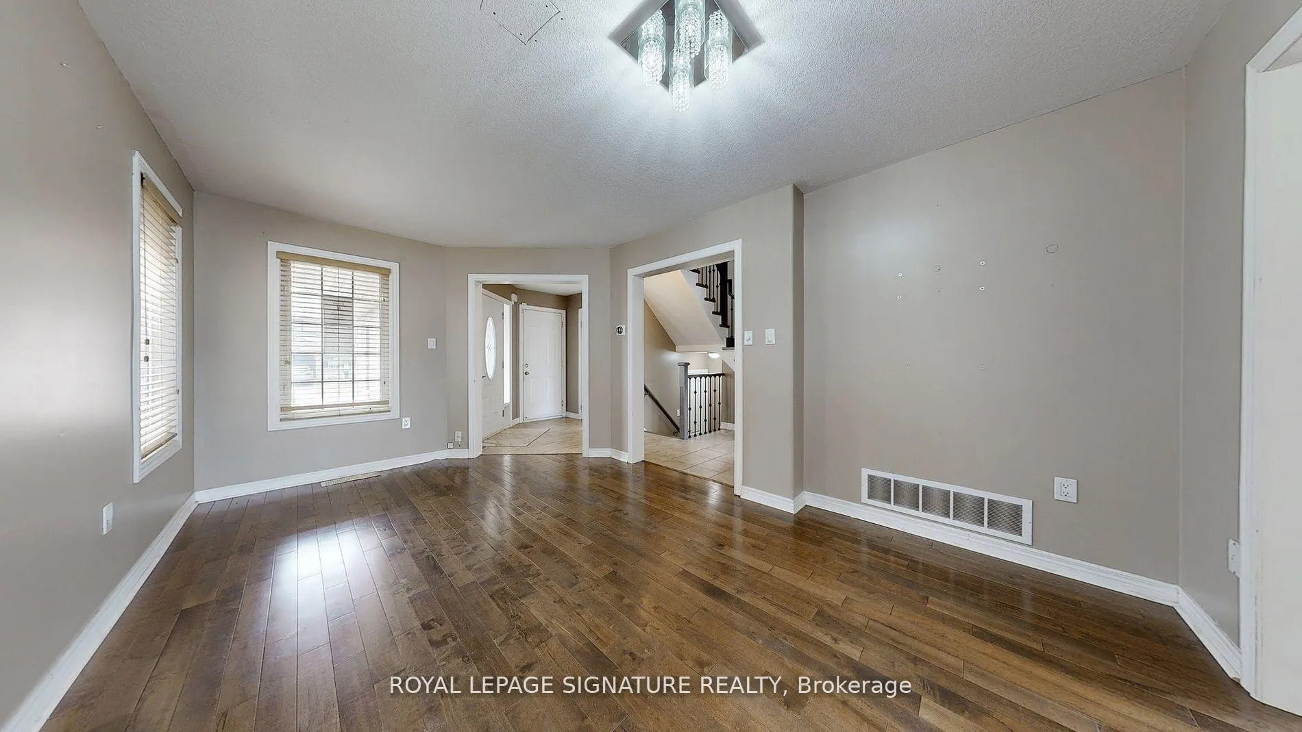 Photo 7 of 61 Buchanan Drive, New Tecumseth, Alliston — HOMEH