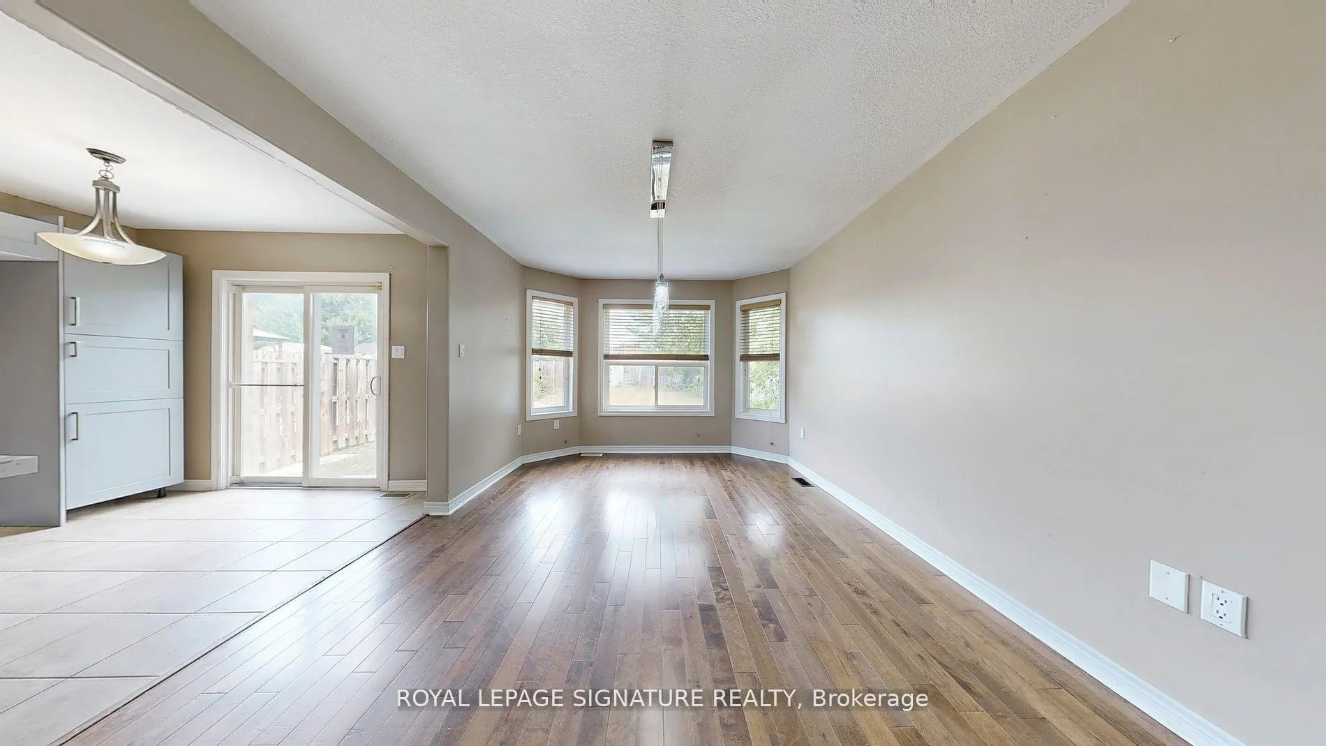 Photo 10 of 61 Buchanan Drive, New Tecumseth, Alliston — HOMEH