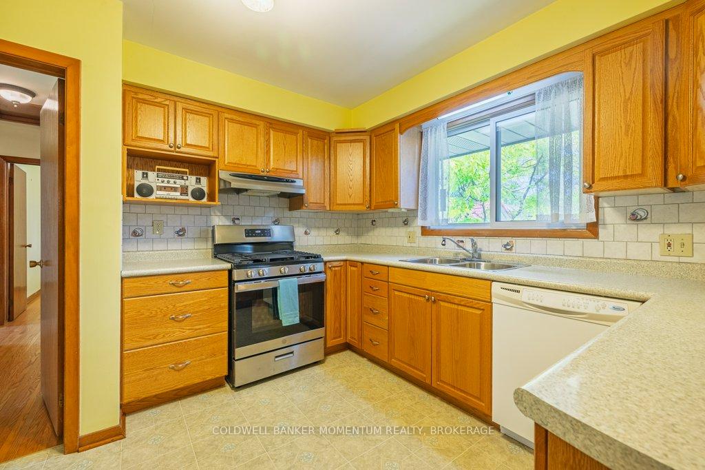 Photo 36 of 82 McDonald Avenue, Thorold, Thorold Downtown — HOMEH