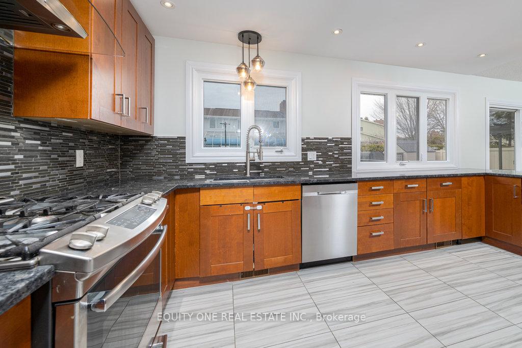 Photo 7 of 135 Medhurst Drive, Ottawa, Tanglewood — HOMEH