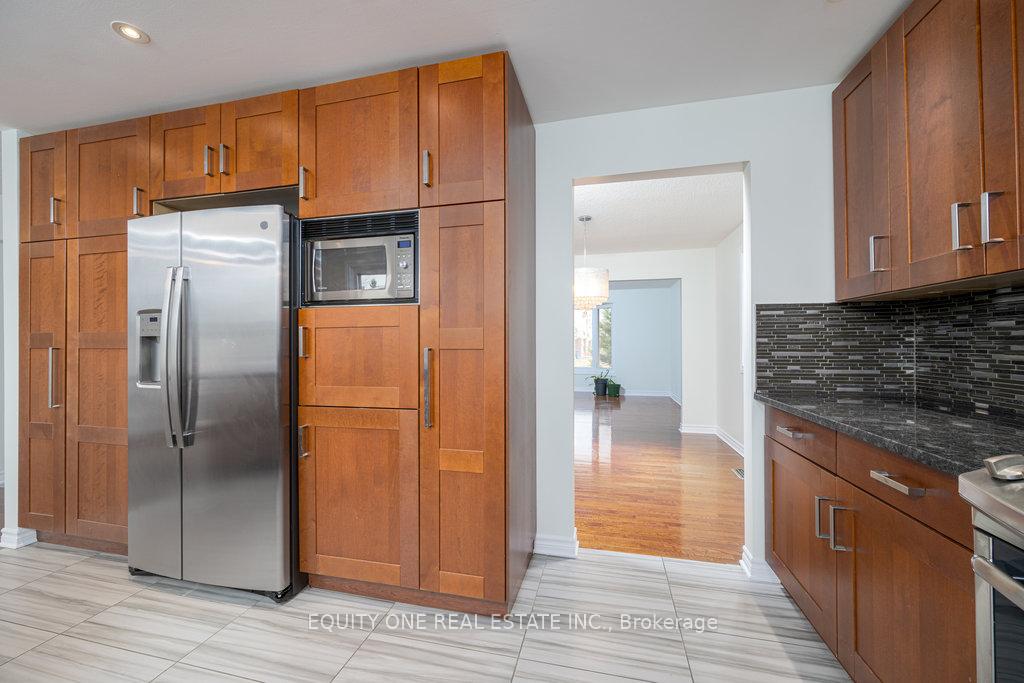 Photo 8 of 135 Medhurst Drive, Ottawa, Tanglewood — HOMEH