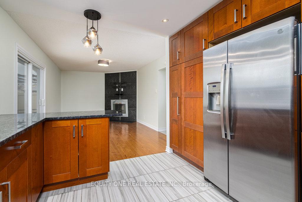Photo 9 of 135 Medhurst Drive, Ottawa, Tanglewood — HOMEH
