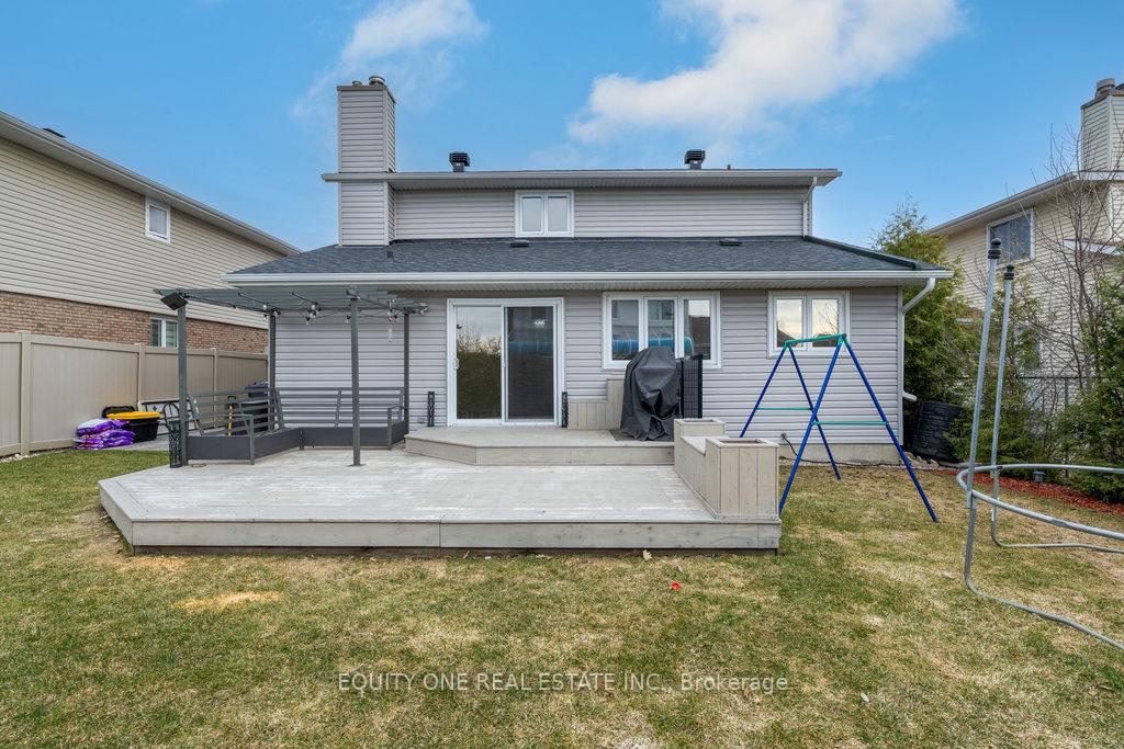 Photo 43 of 135 Medhurst Drive, Ottawa, Tanglewood — HOMEH