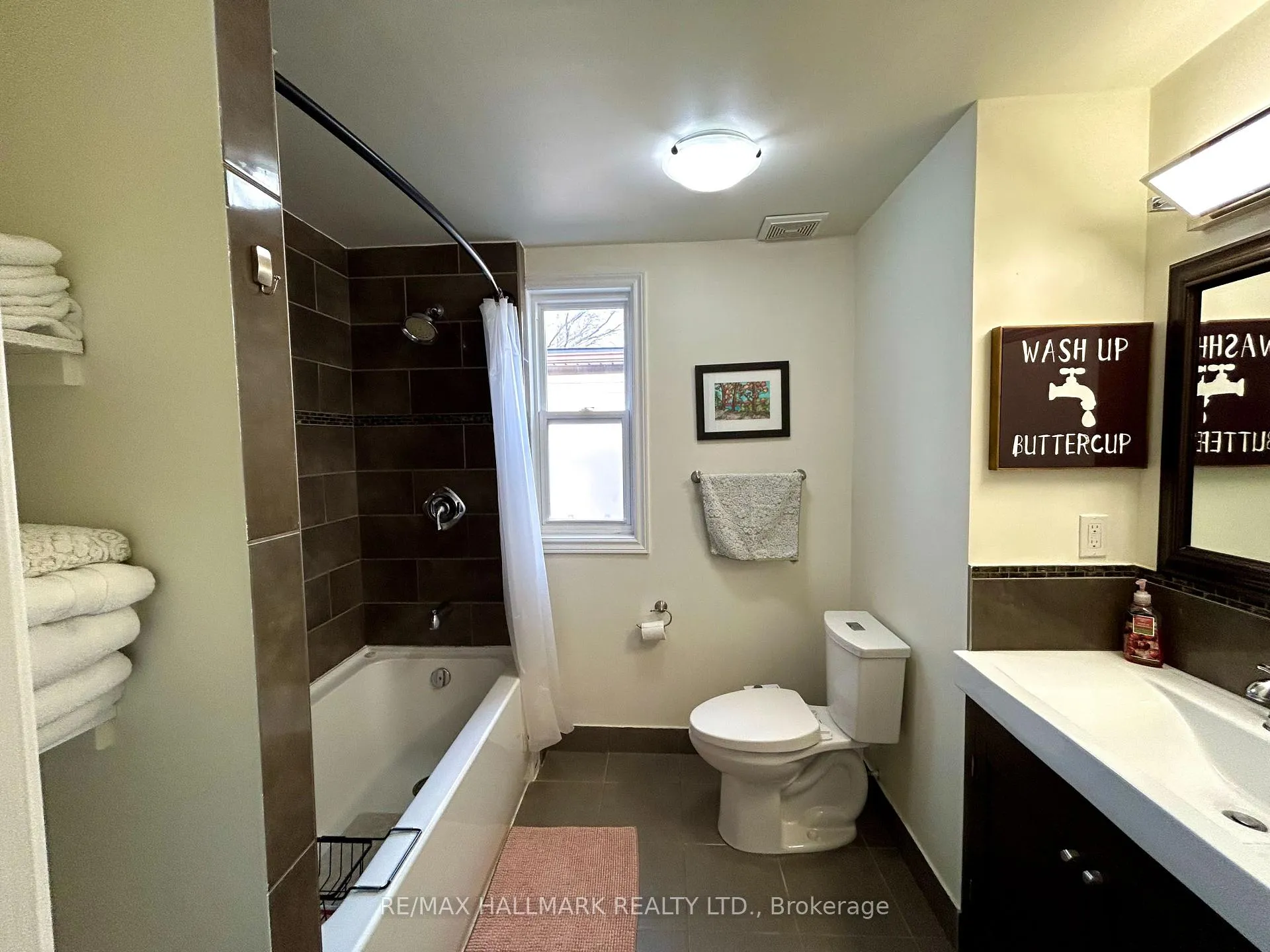 Photo 15 of Unit 2, 18 Pape Avenue, Toronto, South Riverdale — HOMEH