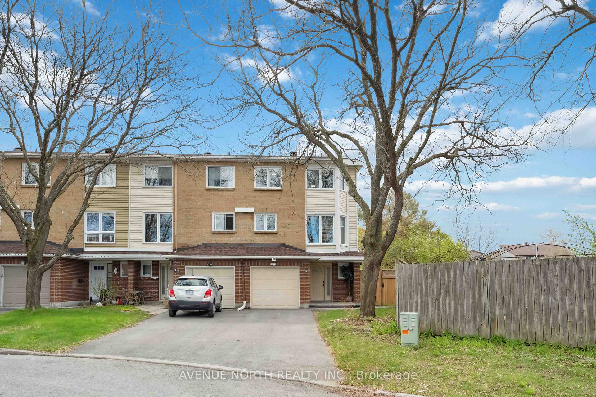 Photo 6 of 9 Kedgewick Court, Ottawa, Tanglewood — HOMEH