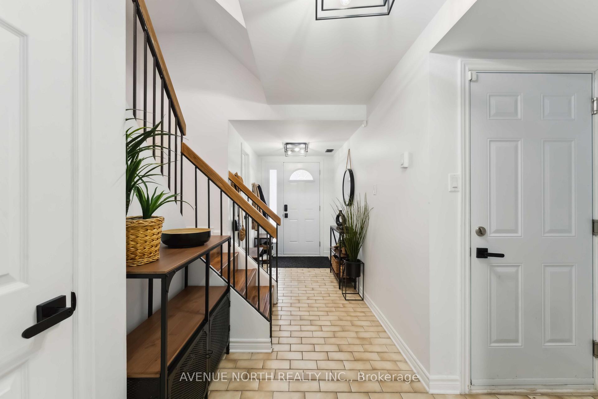 Photo 8 of 9 Kedgewick Court, Ottawa, Tanglewood — HOMEH