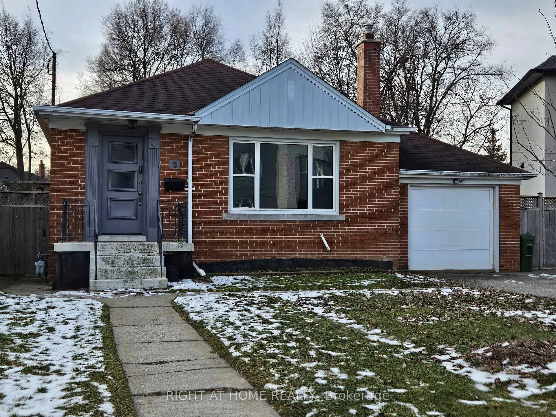 Photo 1 of 8 Roberta Drive, Toronto, Englemount-Lawrence — HOMEH