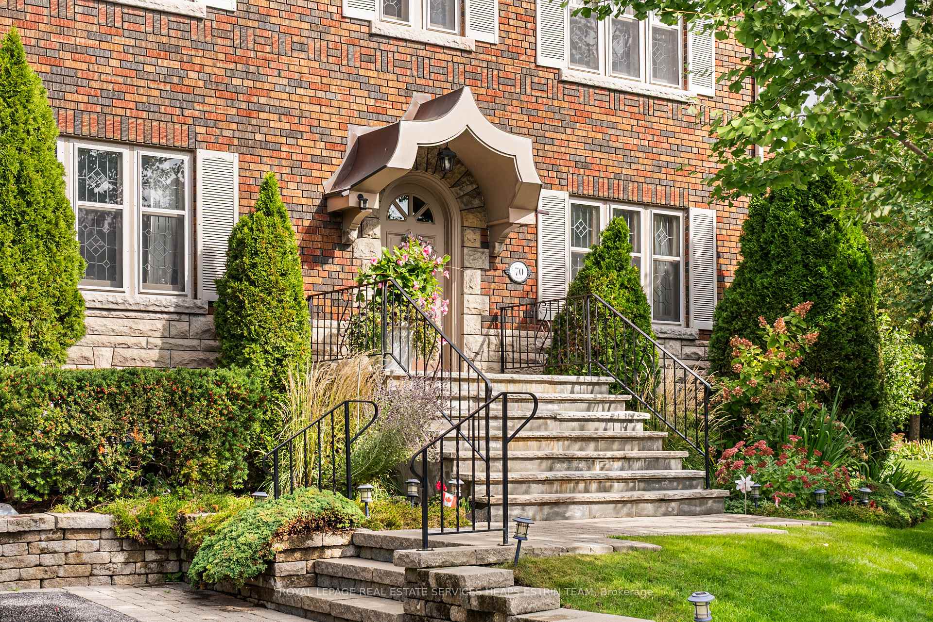 Photo 3 of 70 Bessborough Drive, Toronto, Leaside — HOMEH