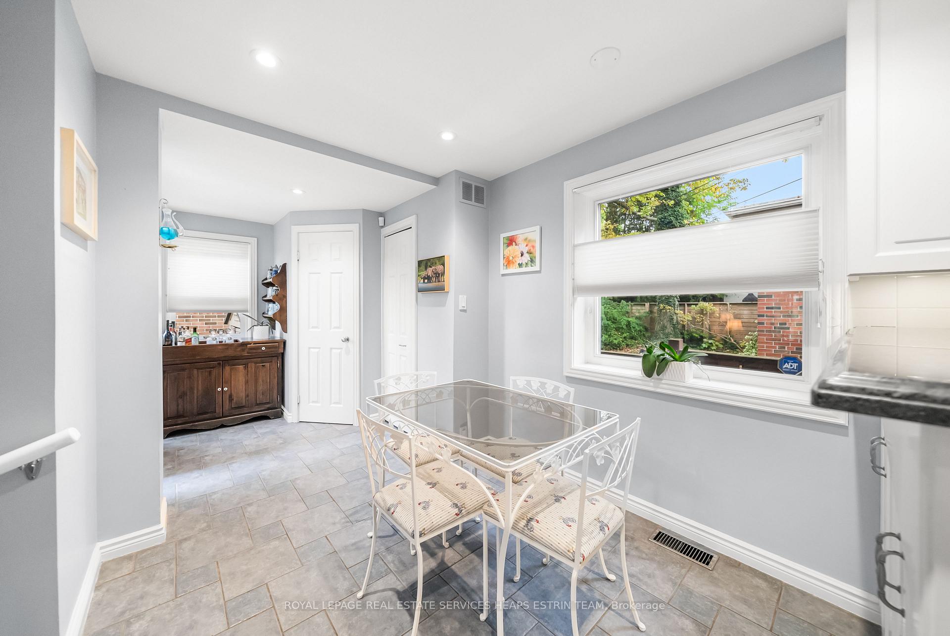 Photo 17 of 70 Bessborough Drive, Toronto, Leaside — HOMEH
