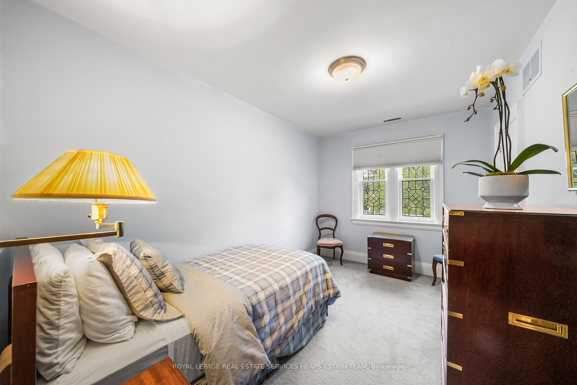 Photo 33 of 70 Bessborough Drive, Toronto, Leaside — HOMEH