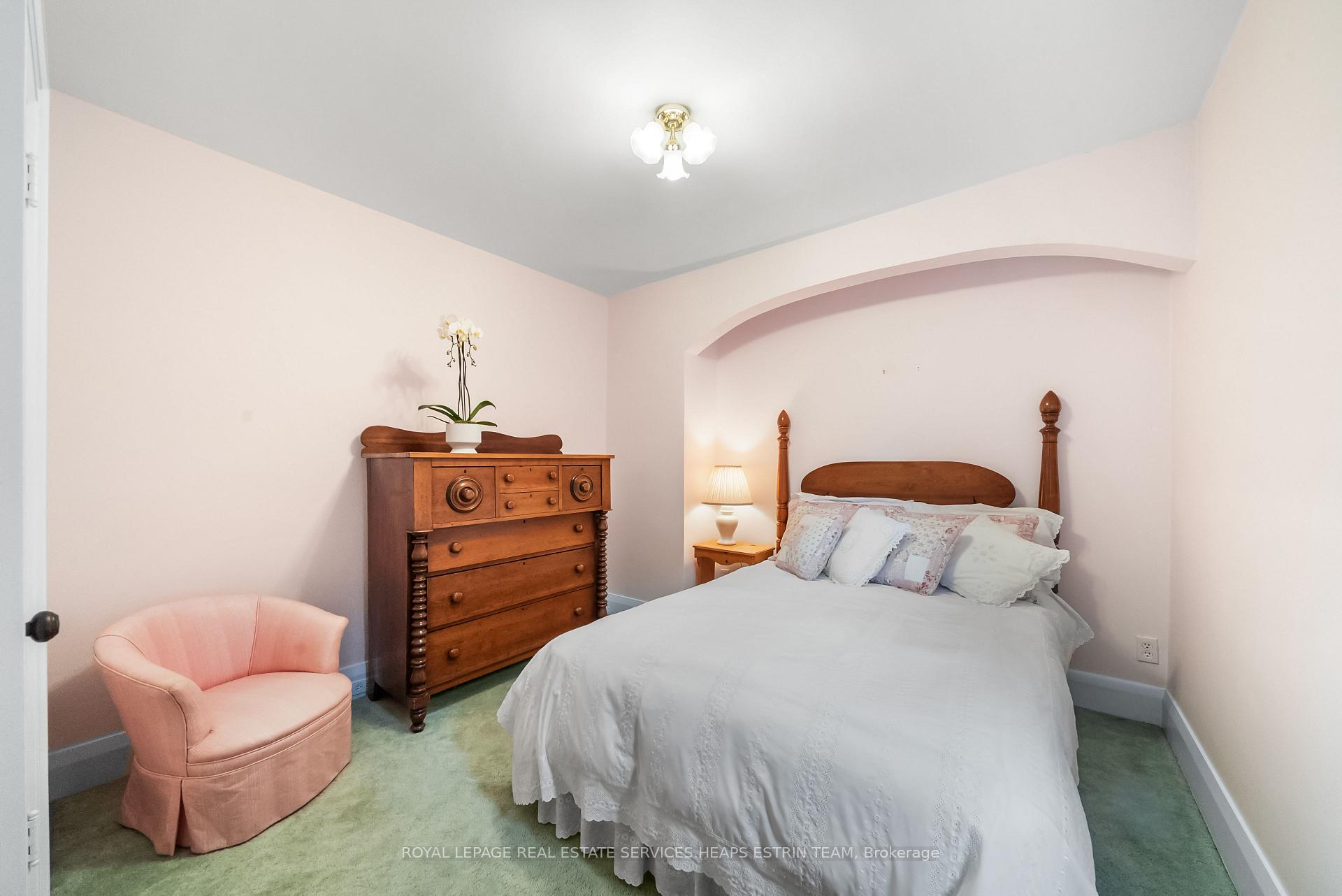 Photo 34 of 70 Bessborough Drive, Toronto, Leaside — HOMEH