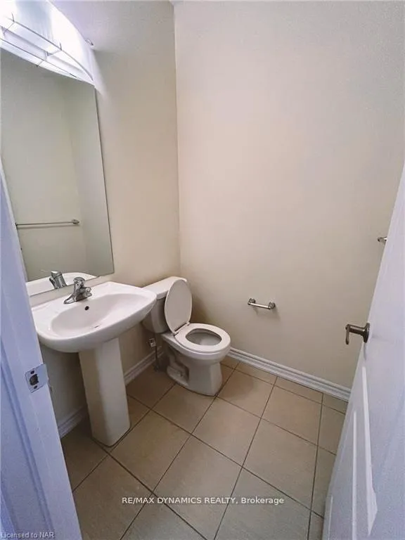 Photo 3 of 29 Sun Haven Lane, Thorold, Rolling Meadows — HOMEH