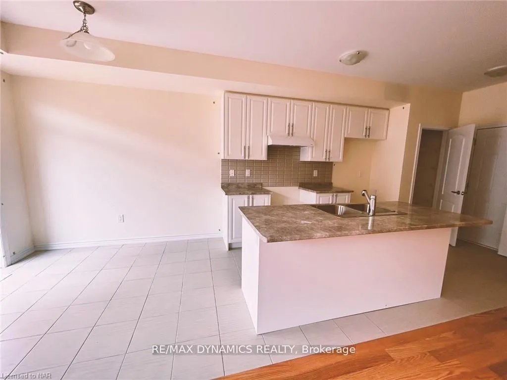 Photo 6 of 29 Sun Haven Lane, Thorold, Rolling Meadows — HOMEH