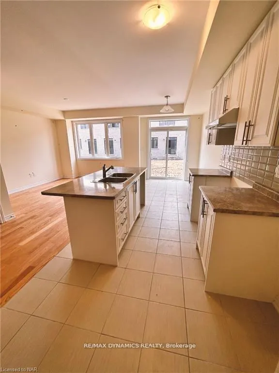 Photo 8 of 29 Sun Haven Lane, Thorold, Rolling Meadows — HOMEH