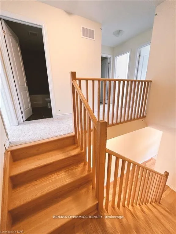 Photo 11 of 29 Sun Haven Lane, Thorold, Rolling Meadows — HOMEH