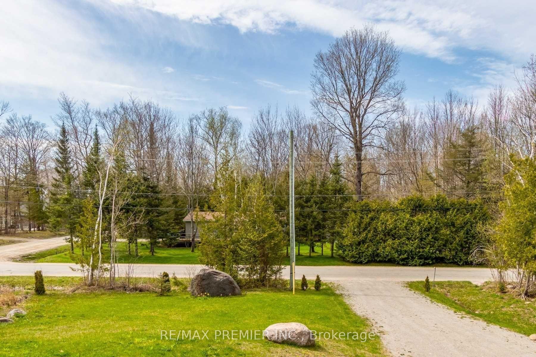 Photo 2 of 2288 Champlain Road, Tiny, Rural Tiny — HOMEH