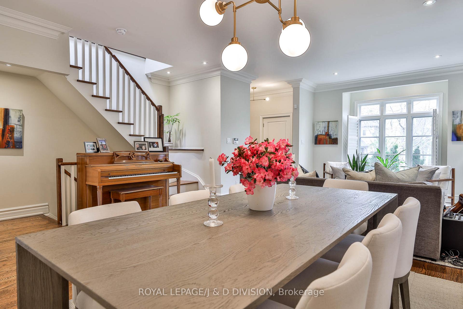 Photo 7 of 84 Donegall Drive, Toronto, Leaside — HOMEH