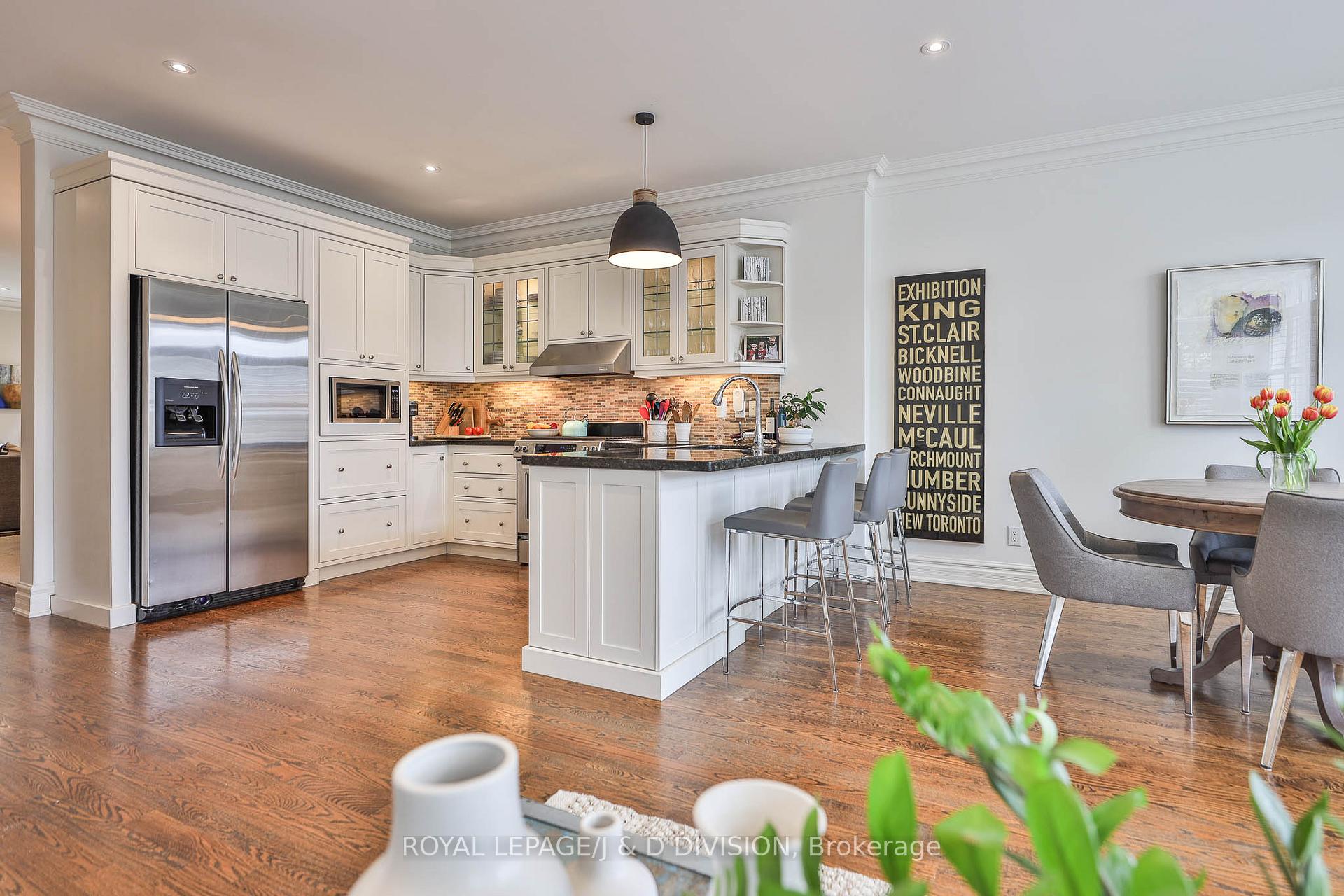 Photo 12 of 84 Donegall Drive, Toronto, Leaside — HOMEH