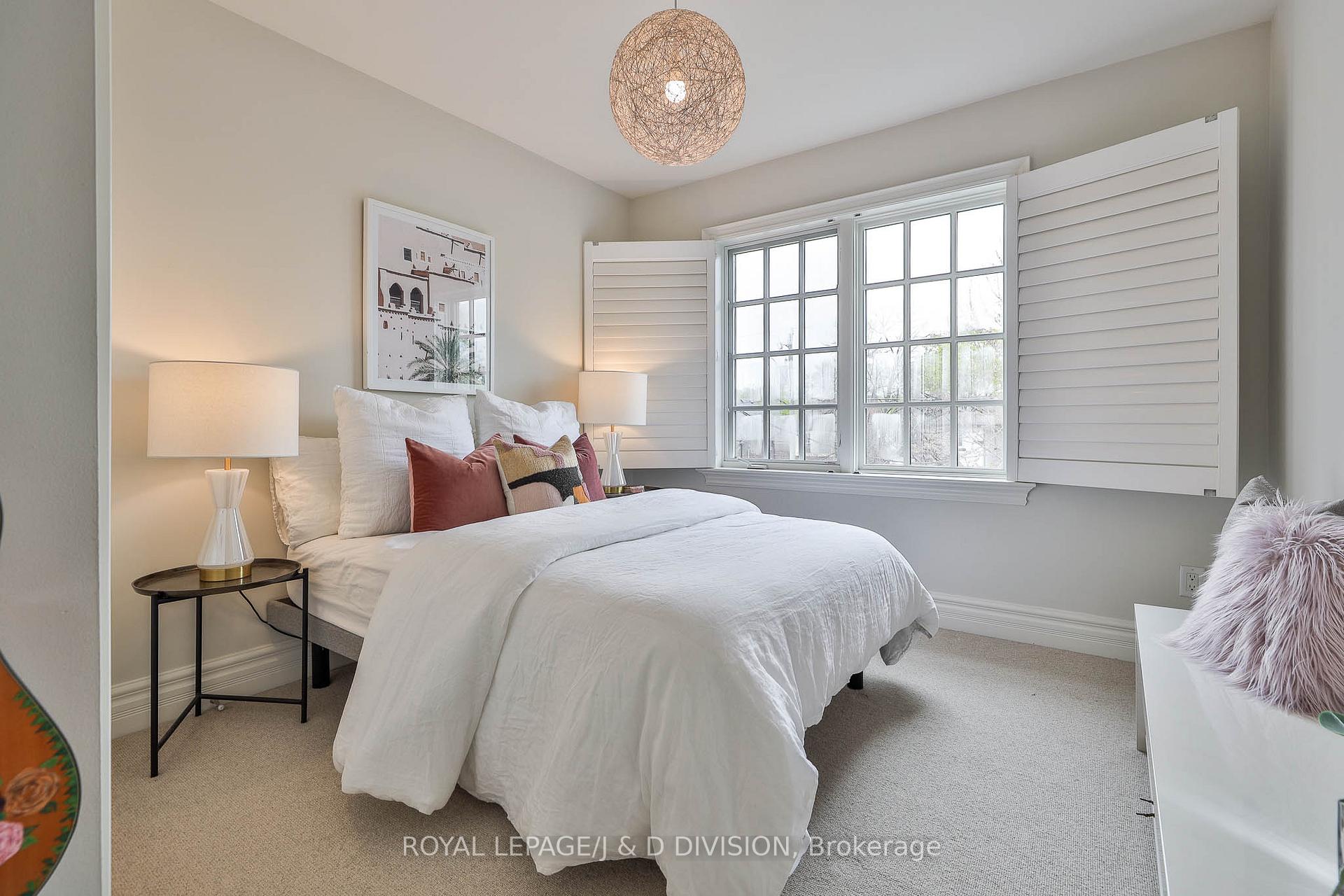 Photo 18 of 84 Donegall Drive, Toronto, Leaside — HOMEH