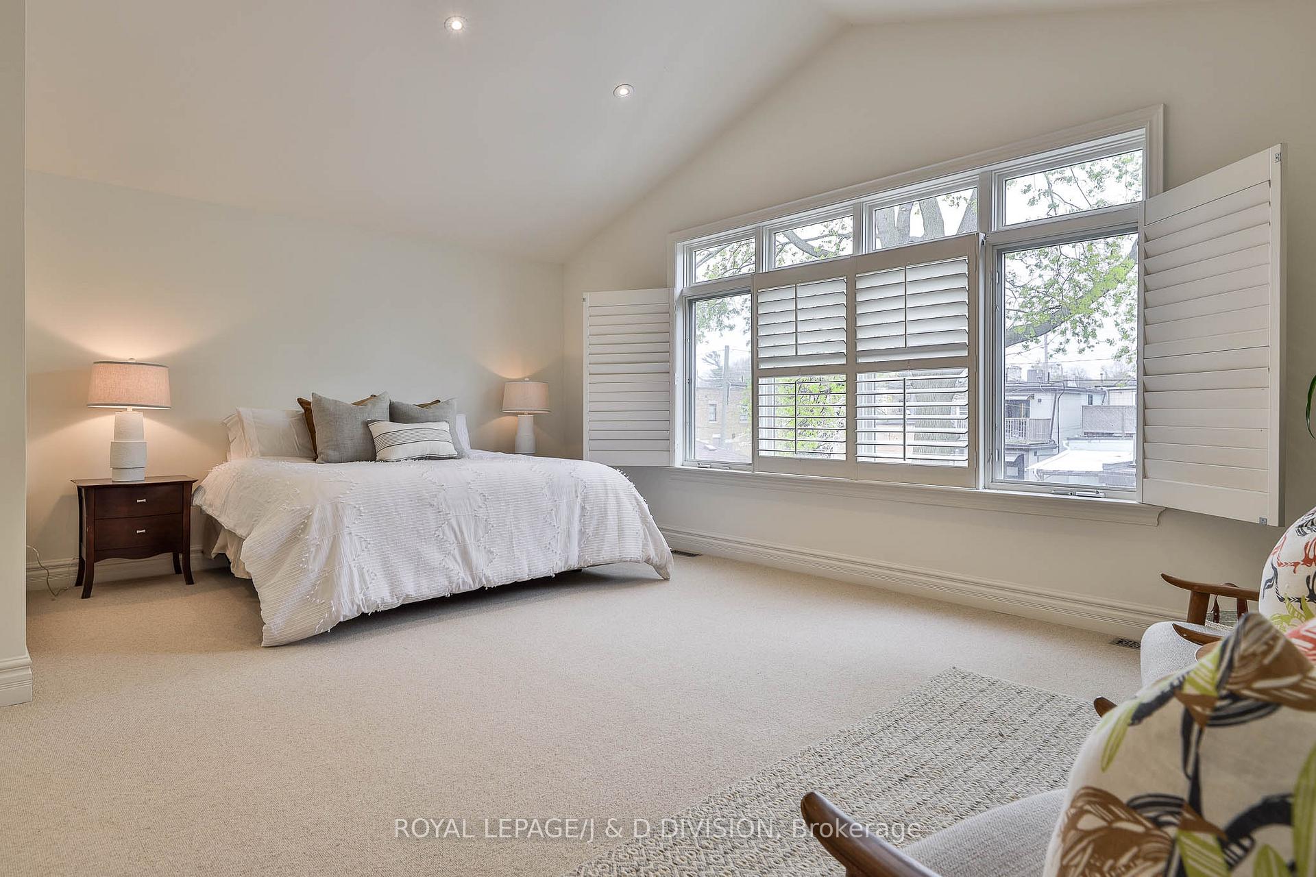 Photo 27 of 84 Donegall Drive, Toronto, Leaside — HOMEH