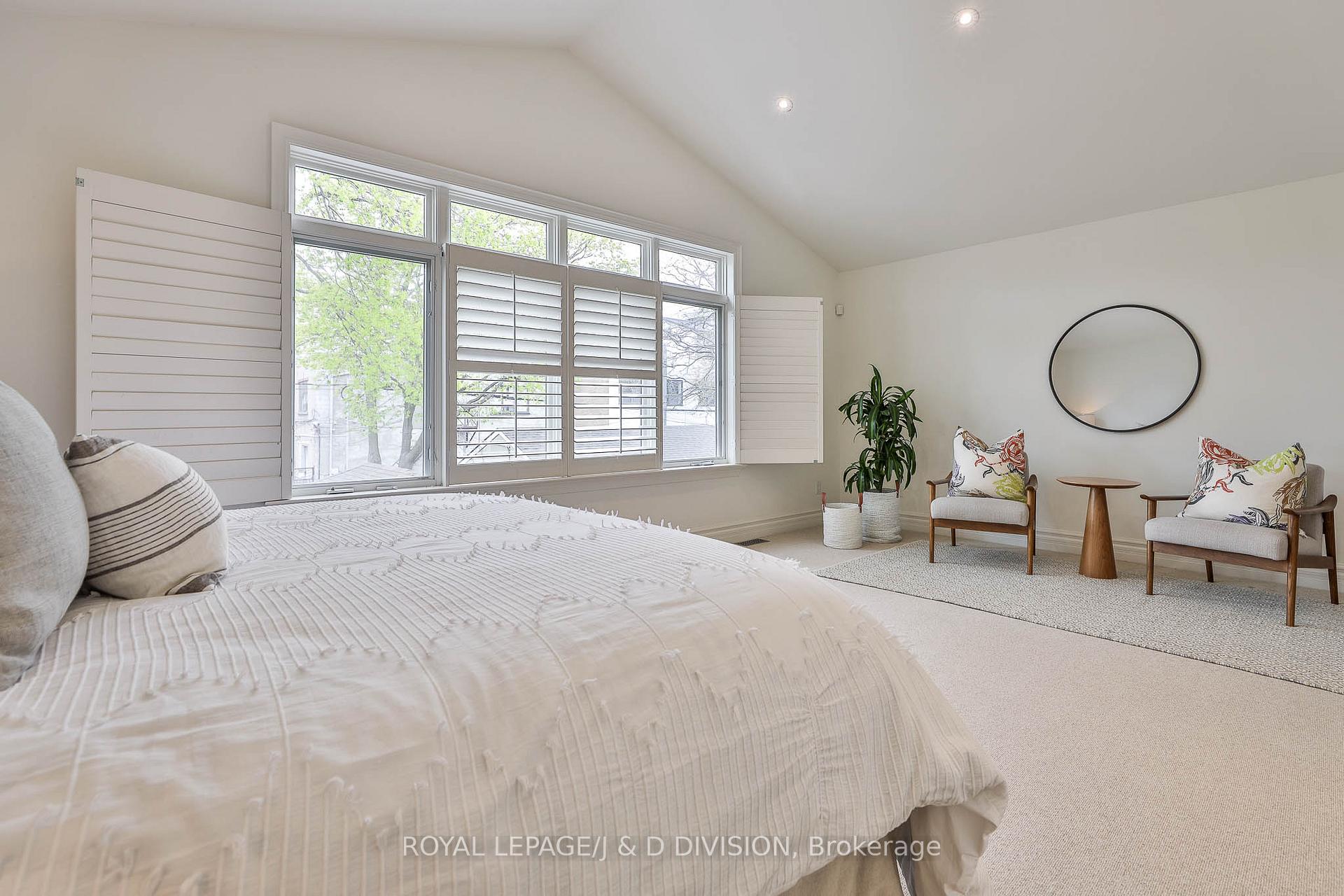 Photo 28 of 84 Donegall Drive, Toronto, Leaside — HOMEH