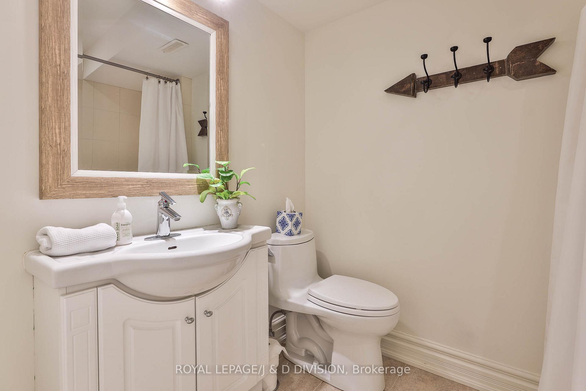 Photo 33 of 84 Donegall Drive, Toronto, Leaside — HOMEH