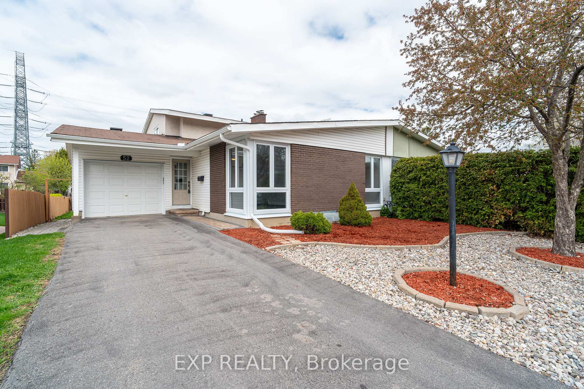 Photo 1 of 52 Downsview Crescent, Ottawa, Tanglewood — HOMEH