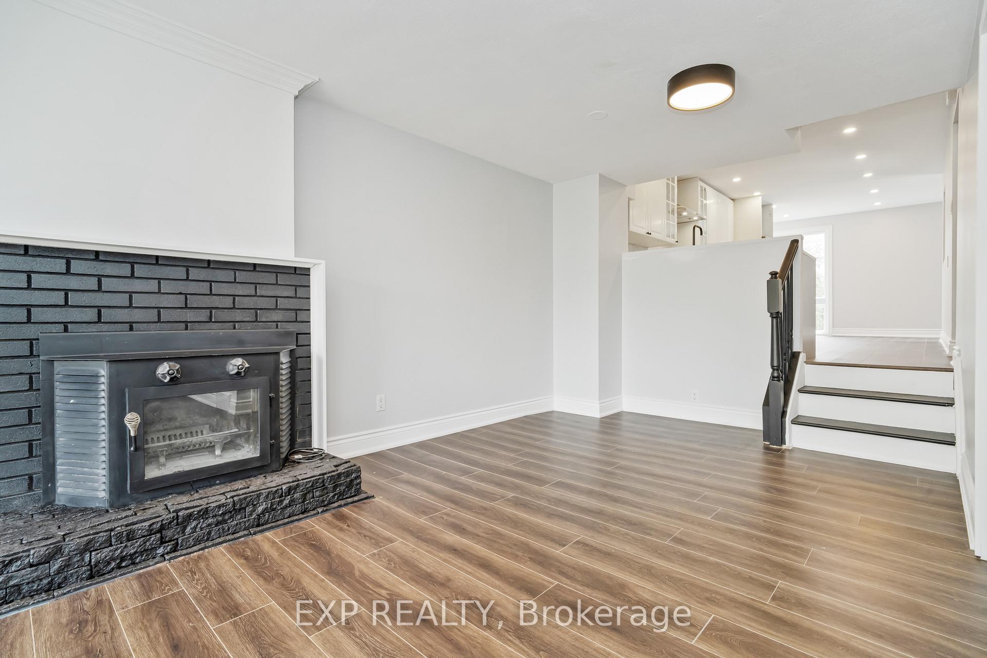 Photo 9 of 52 Downsview Crescent, Ottawa, Tanglewood — HOMEH