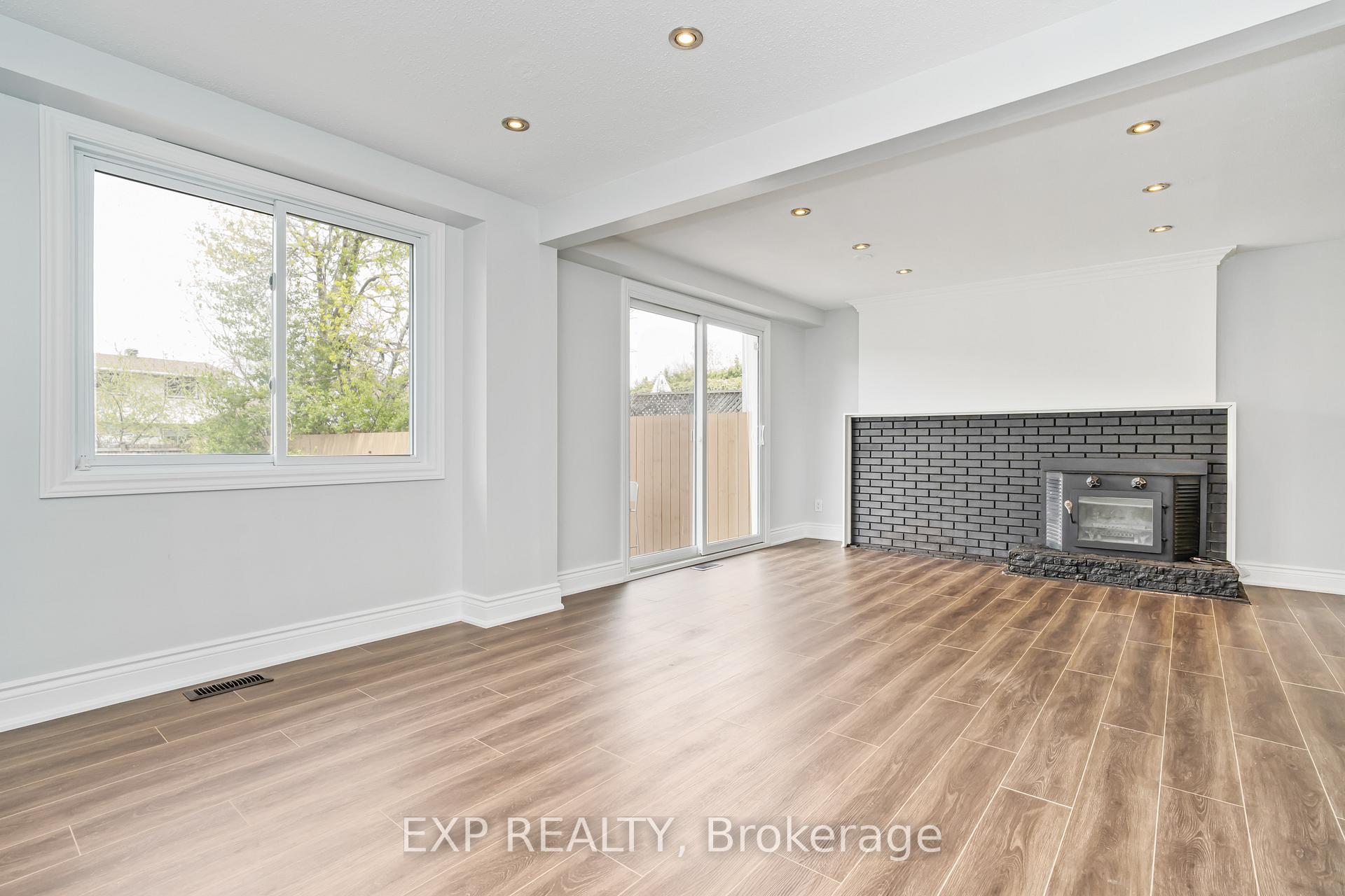 Photo 12 of 52 Downsview Crescent, Ottawa, Tanglewood — HOMEH