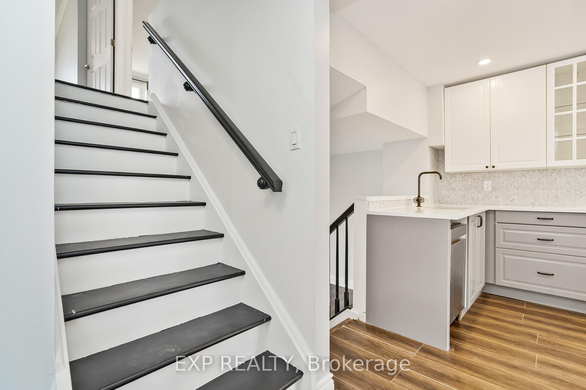 Photo 17 of 52 Downsview Crescent, Ottawa, Tanglewood — HOMEH