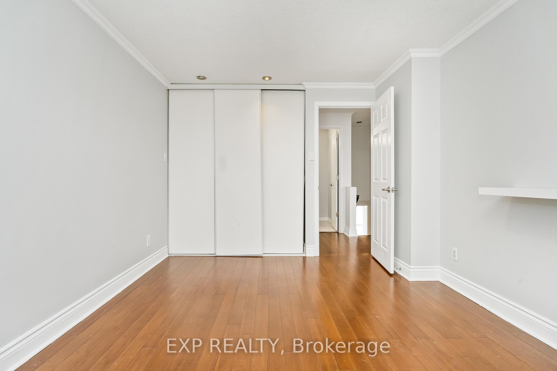 Photo 24 of 52 Downsview Crescent, Ottawa, Tanglewood — HOMEH