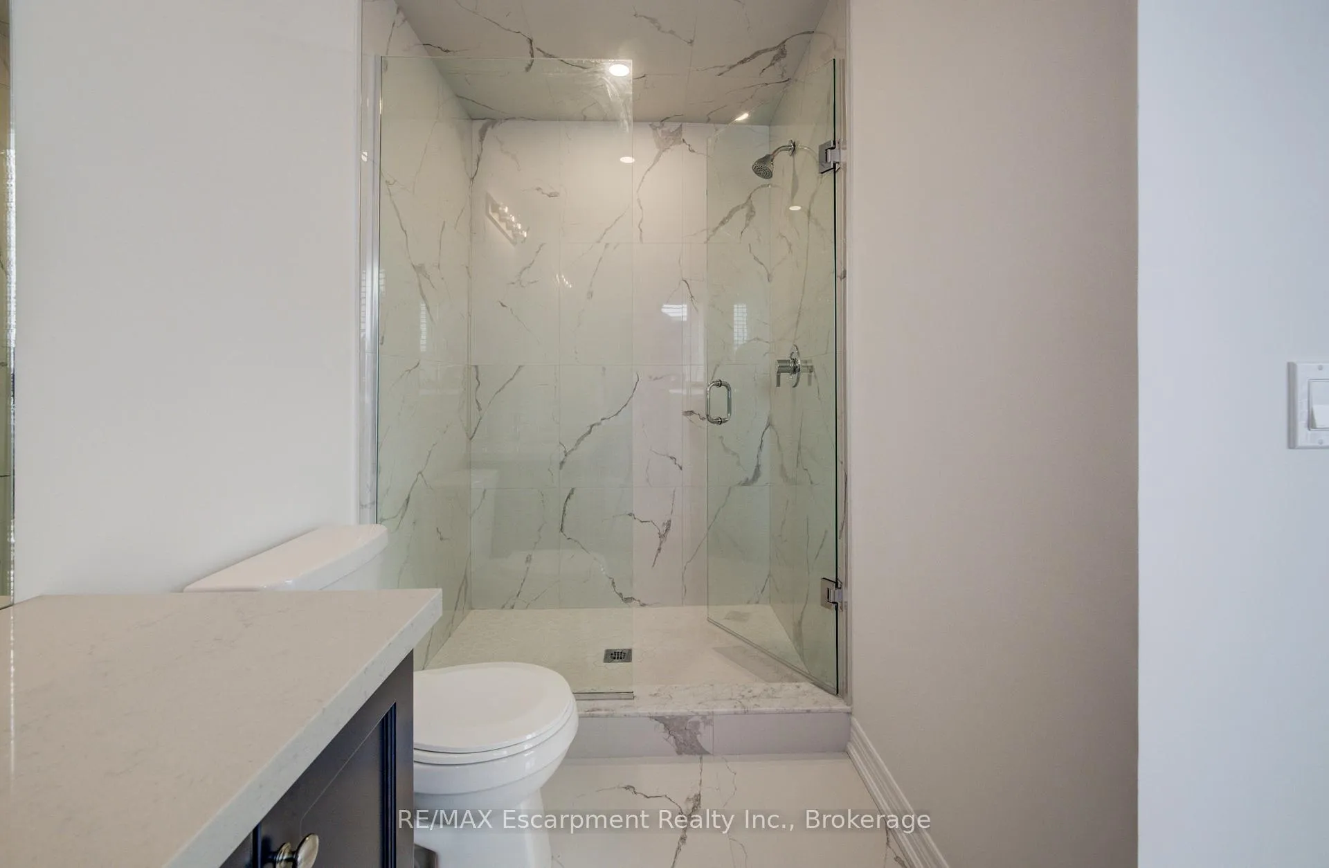Photo 6 of Unit 21, 70 Kenesky Drive N, Hamilton, Waterdown — HOMEH