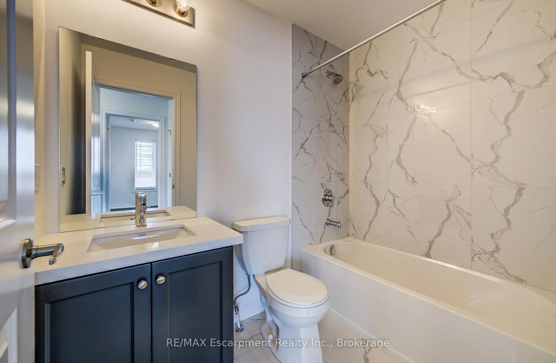 Photo 10 of Unit 21, 70 Kenesky Drive N, Hamilton, Waterdown — HOMEH