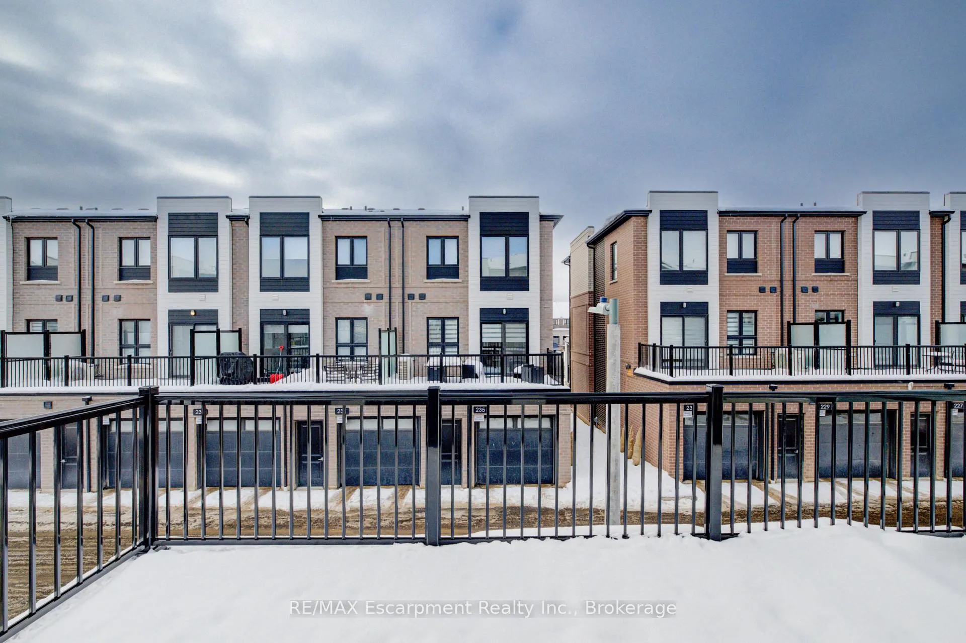 Photo 20 of Unit 21, 70 Kenesky Drive N, Hamilton, Waterdown — HOMEH