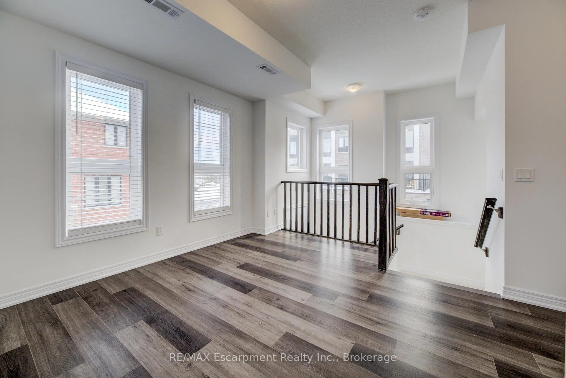 Photo 31 of Unit 21, 70 Kenesky Drive N, Hamilton, Waterdown — HOMEH