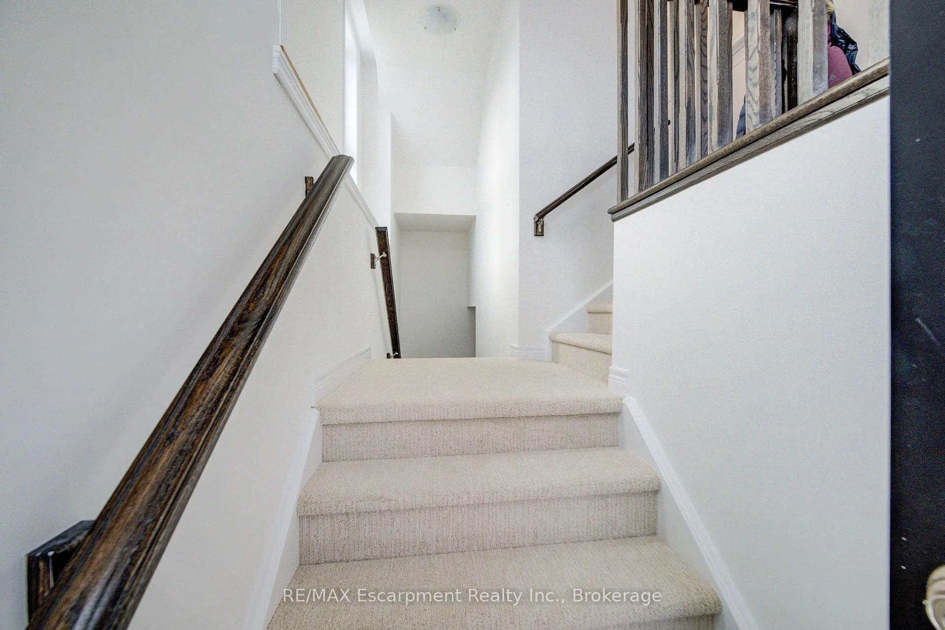 Photo 33 of Unit 21, 70 Kenesky Drive N, Hamilton, Waterdown — HOMEH