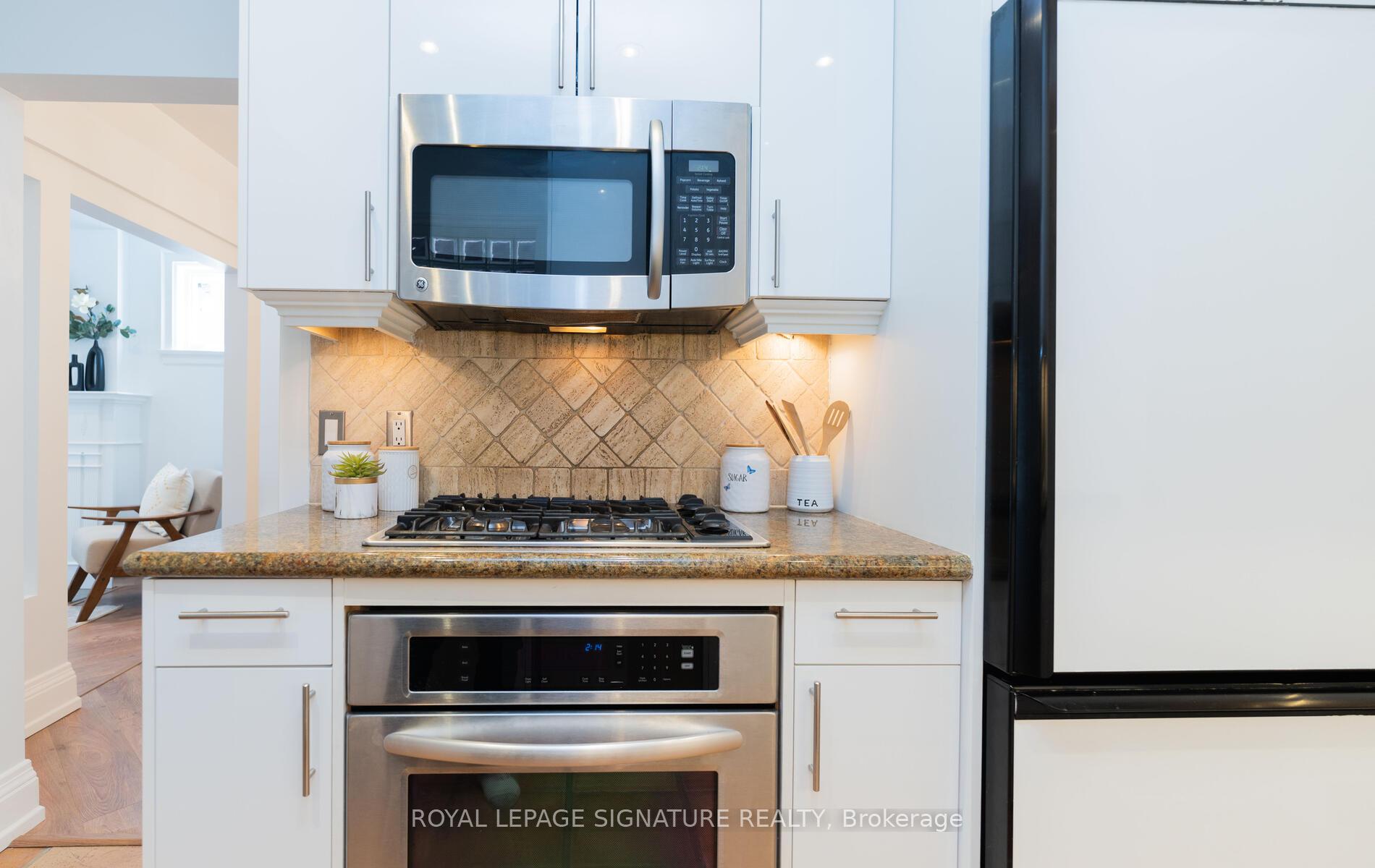 Photo 19 of 174 Woburn Avenue, Toronto, Lawrence Park North — HOMEH