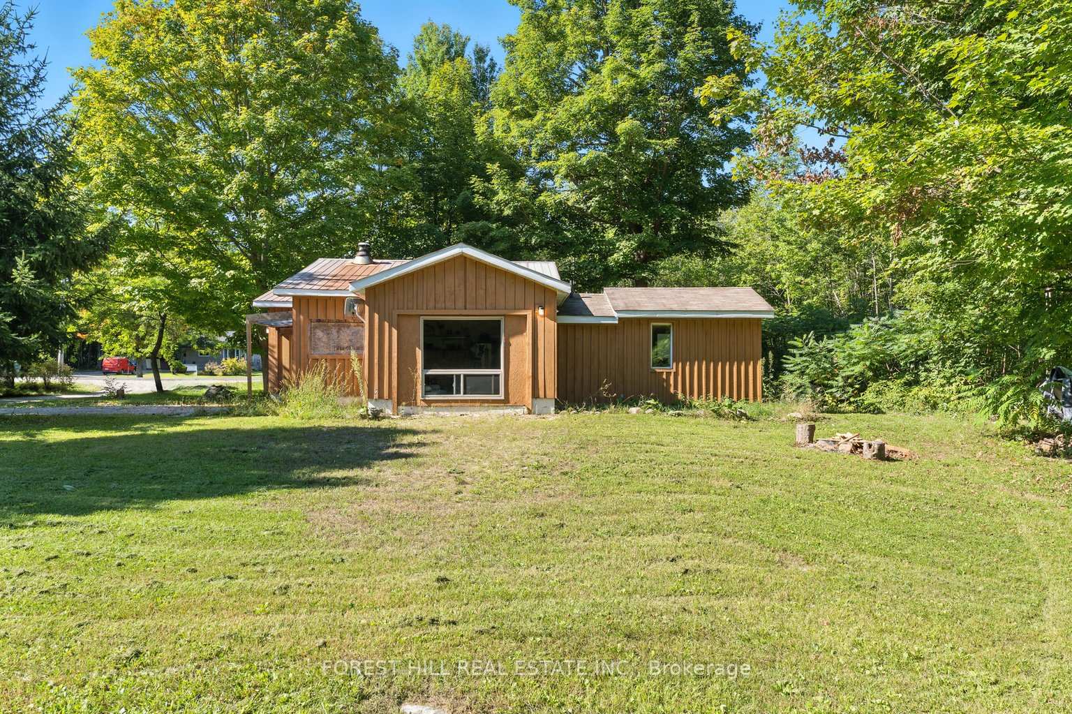Photo 3 of 590 Lafontaine Road E, Tiny, Rural Tiny — HOMEH
