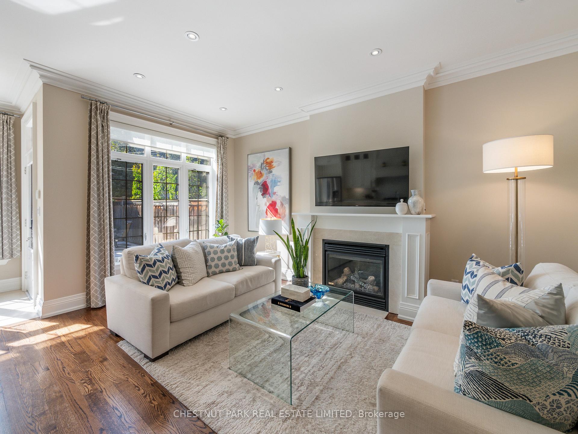 Photo 8 of 252 Sutherland Drive, Toronto, Leaside — HOMEH