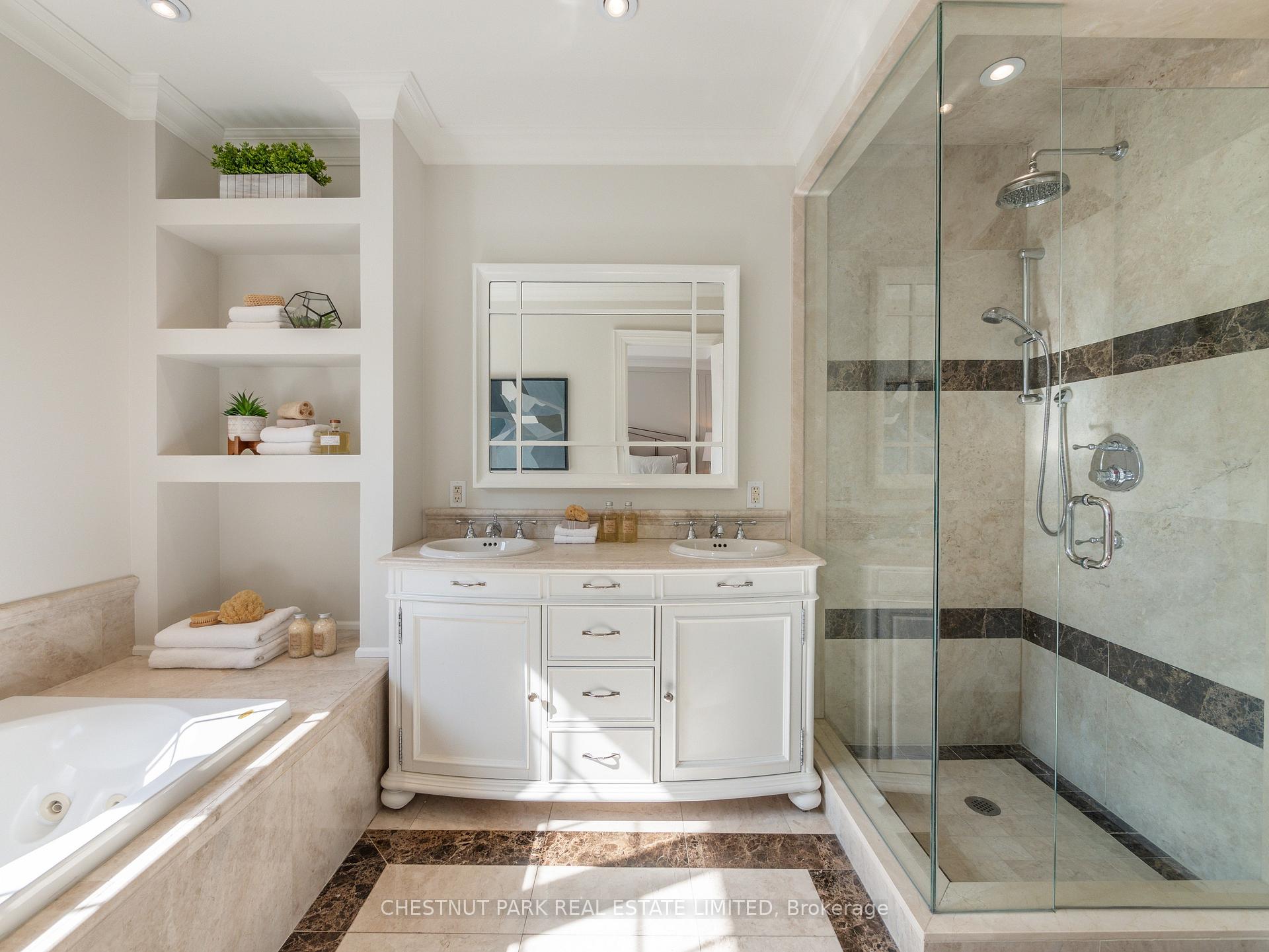 Photo 19 of 252 Sutherland Drive, Toronto, Leaside — HOMEH