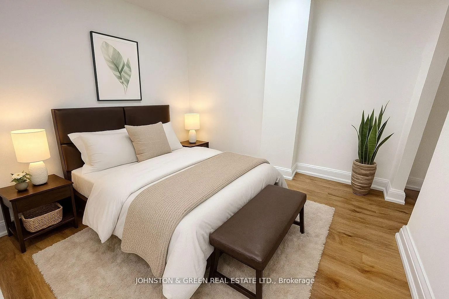 Photo 3 of 980 Coxwell Avenue, Toronto, East York — HOMEH