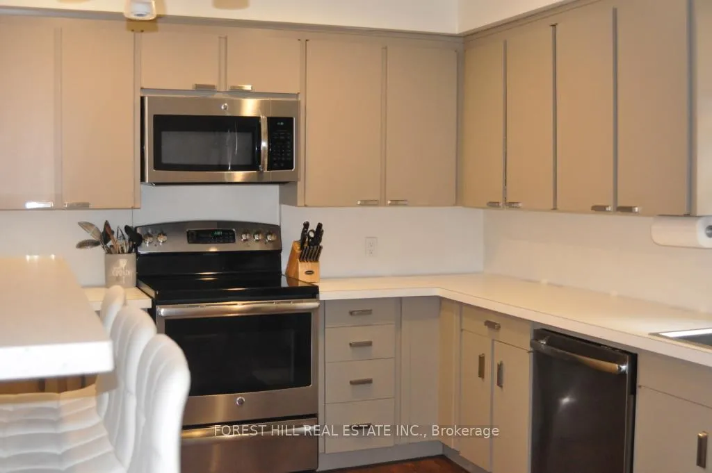 Photo 6 of 92 Kimbark Boulevard, Toronto, Lawrence Park South — HOMEH