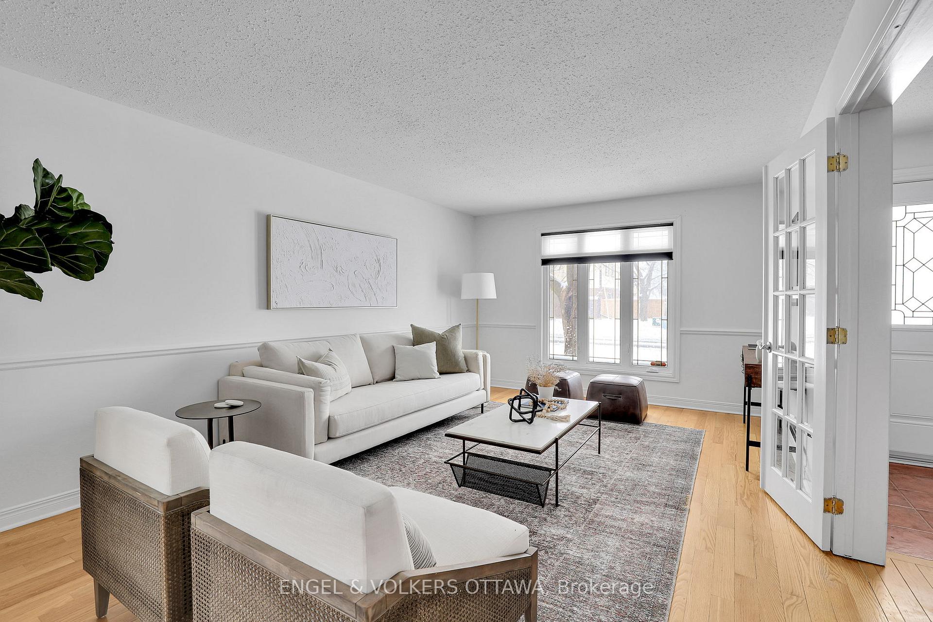 Photo 2 of 57 Medhurst Drive, Ottawa, Tanglewood — HOMEH