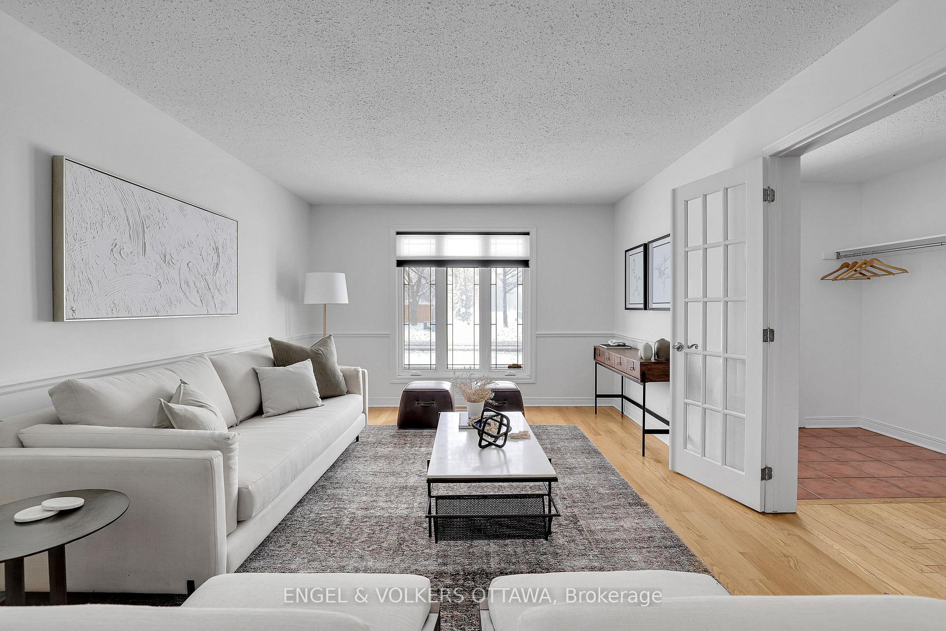 Photo 3 of 57 Medhurst Drive, Ottawa, Tanglewood — HOMEH