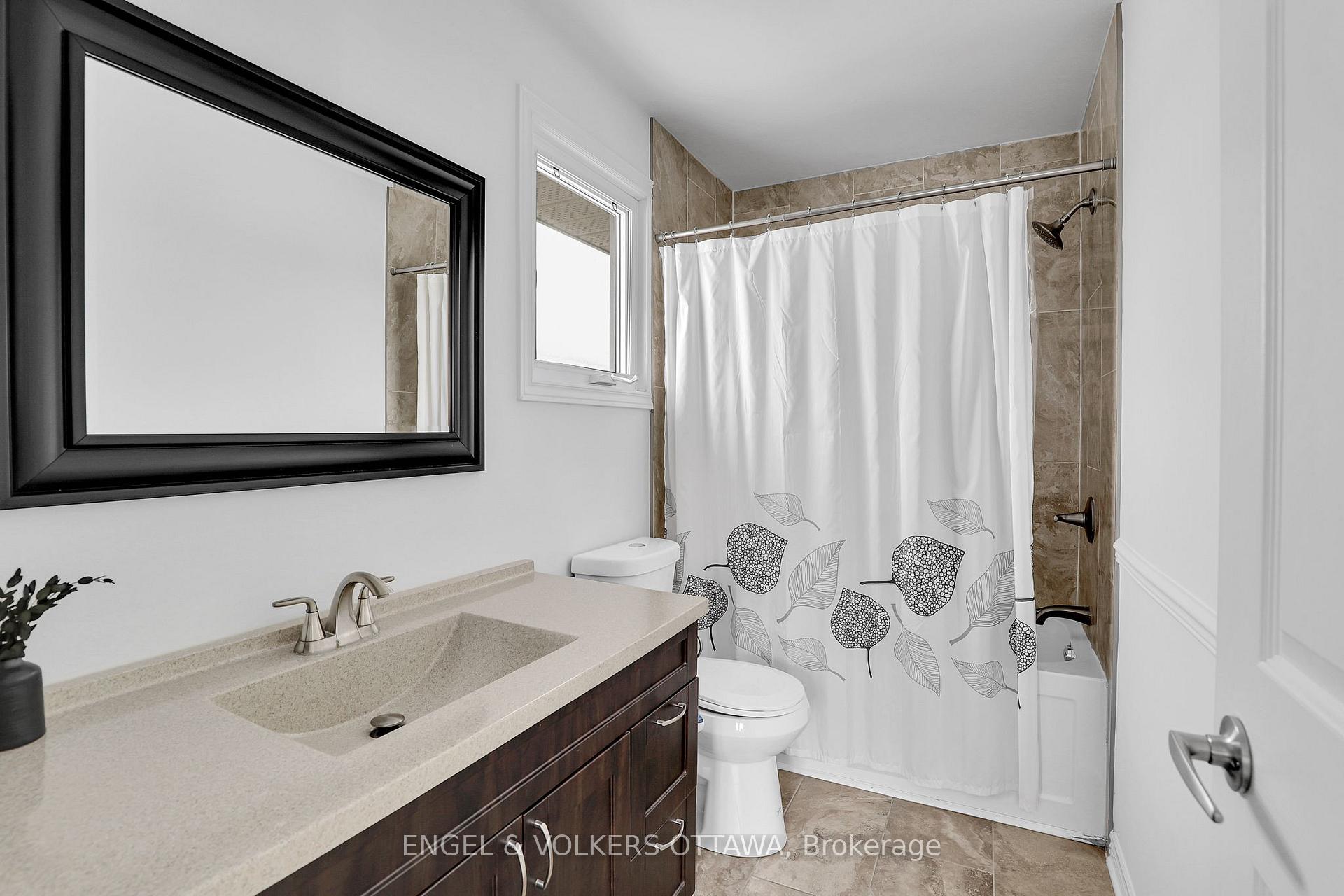 Photo 23 of 57 Medhurst Drive, Ottawa, Tanglewood — HOMEH