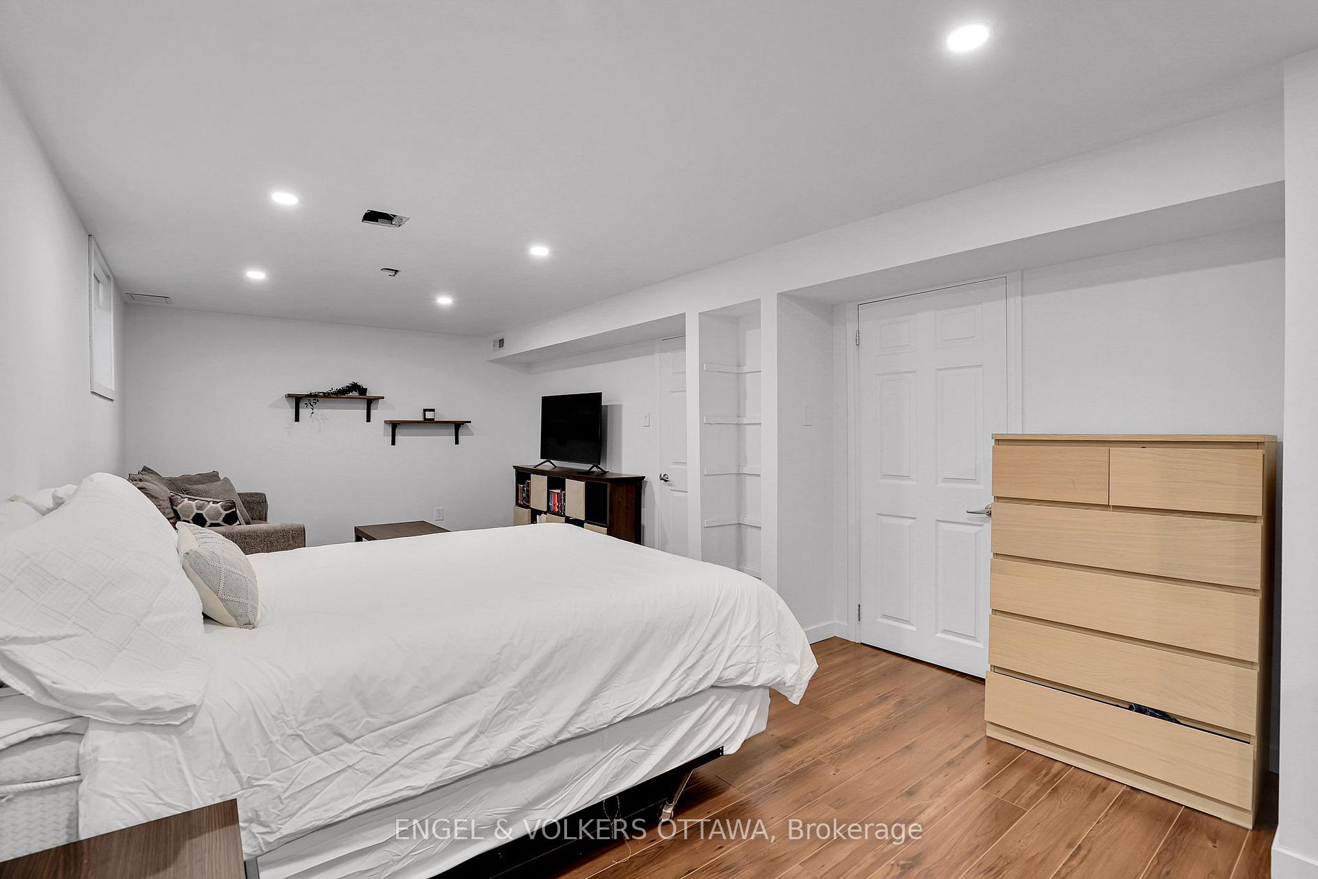 Photo 33 of 57 Medhurst Drive, Ottawa, Tanglewood — HOMEH