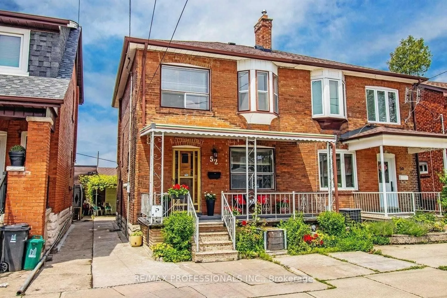 Front of Unit Bsmt, 52 Rogers Road