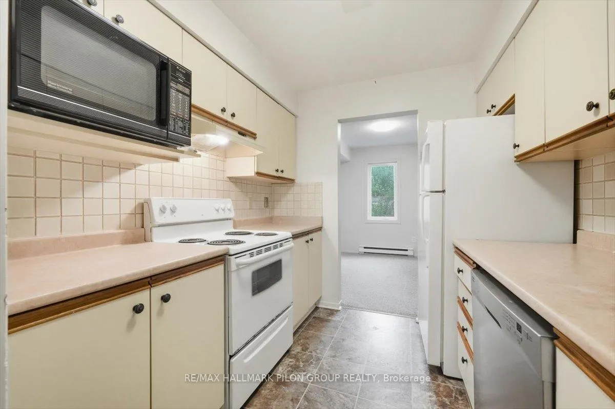 Photo 8 of Unit A, 85 Findlay Avenue, Carleton Place — HOMEH