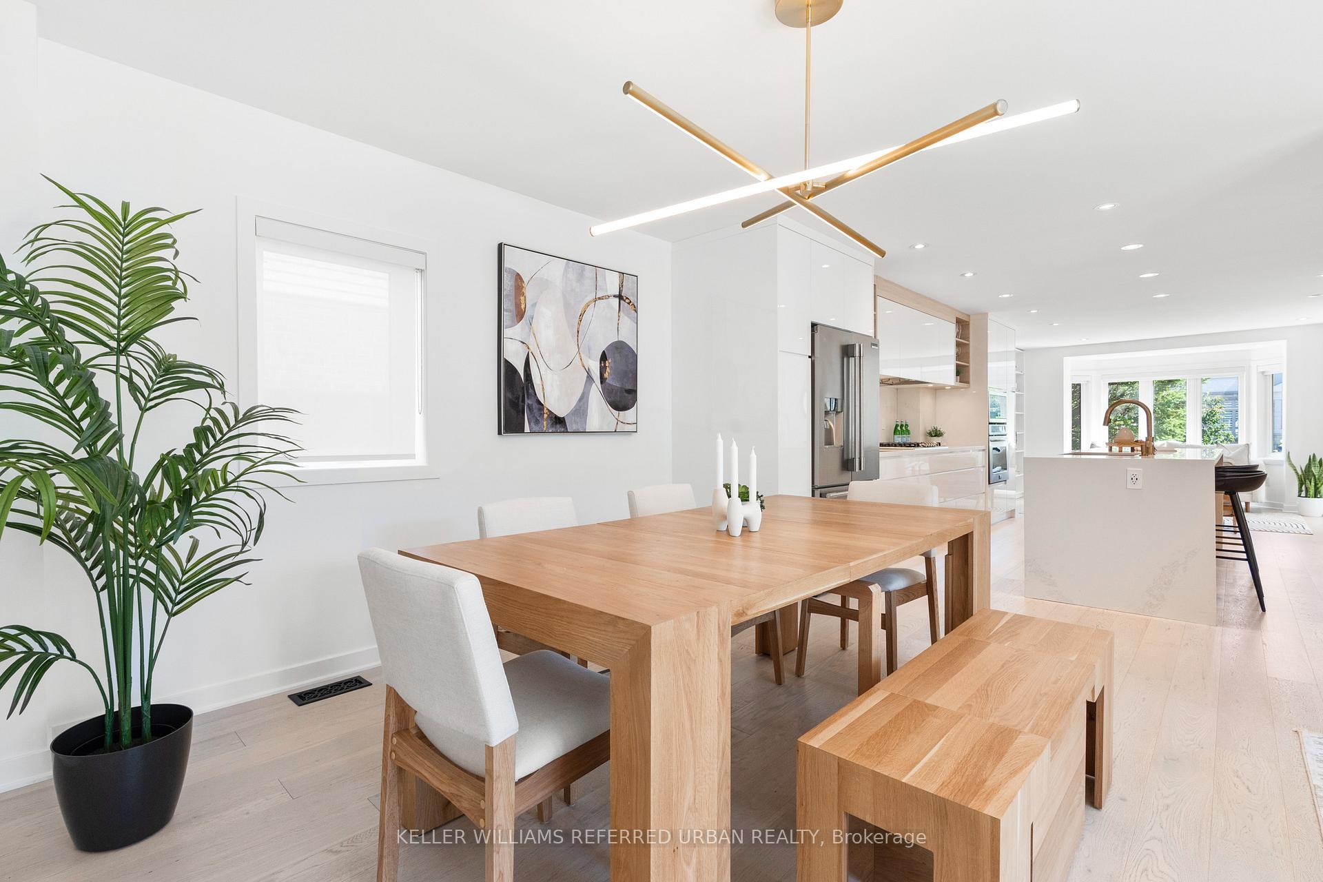 Photo 2 of 96 Glenvale Boulevard, Toronto, Leaside — HOMEH